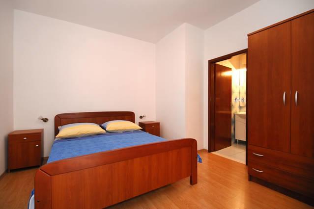 Villa Rosanda Apartments โตรกีร์ ภายนอก รูปภาพ