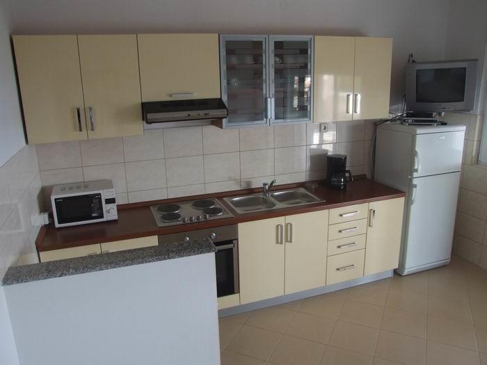 Villa Rosanda Apartments โตรกีร์ ภายนอก รูปภาพ