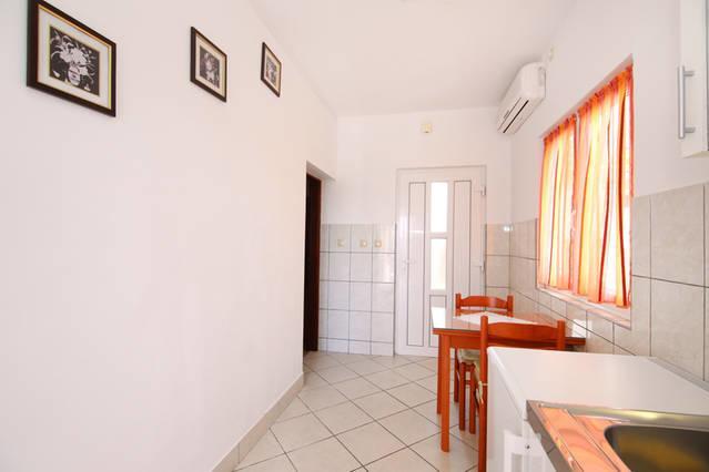 Villa Rosanda Apartments โตรกีร์ ภายนอก รูปภาพ